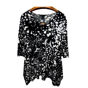 Valentina Black & White Tunic Top